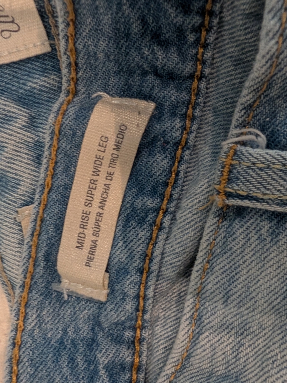 Universal Thread Light Blue Wide-Leg High-Rise Jeans - Picture 4 of 5